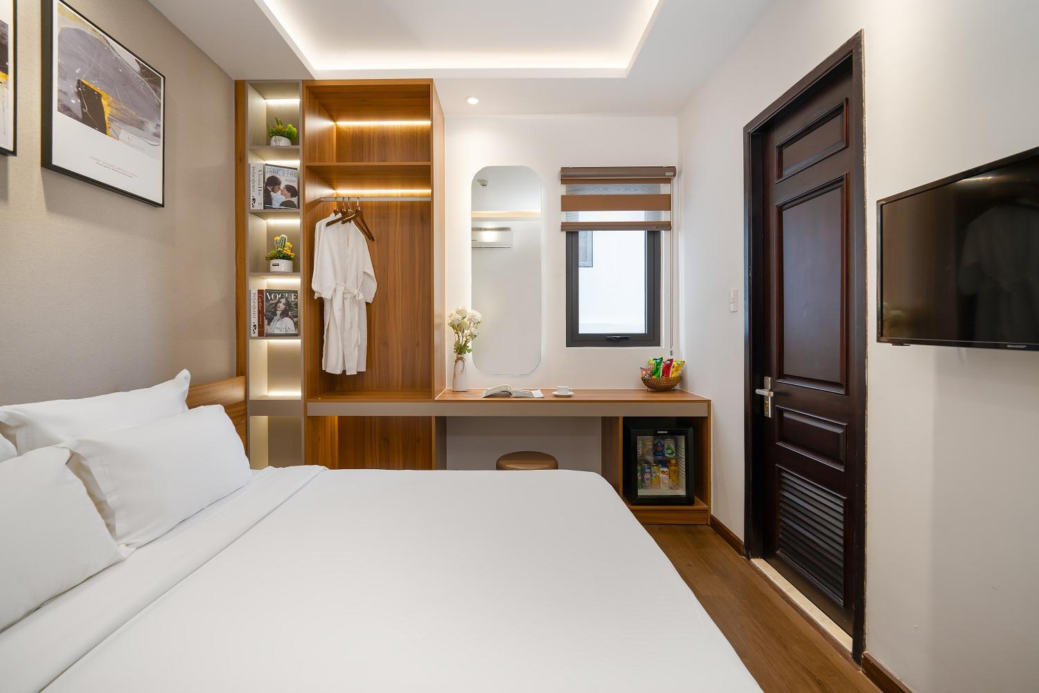 Duong Gia Hotel Dn By - Bay Luxury 다낭 외부 사진